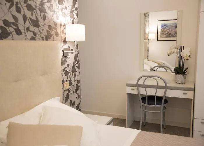 Puccini Hotel 2*
